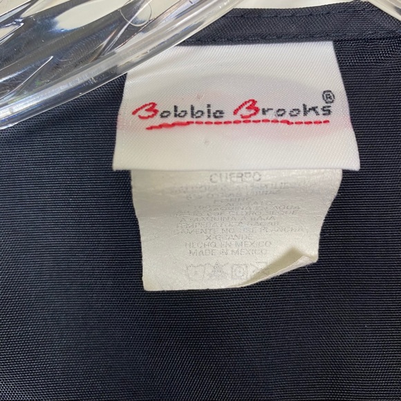 Vintage Christmas Tapestry Vest - Picture 9 of 9